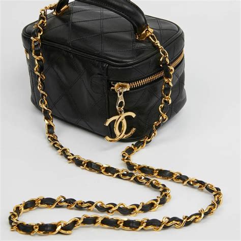 vintage chanel vanity case purse|chanel vanity bag with handle.